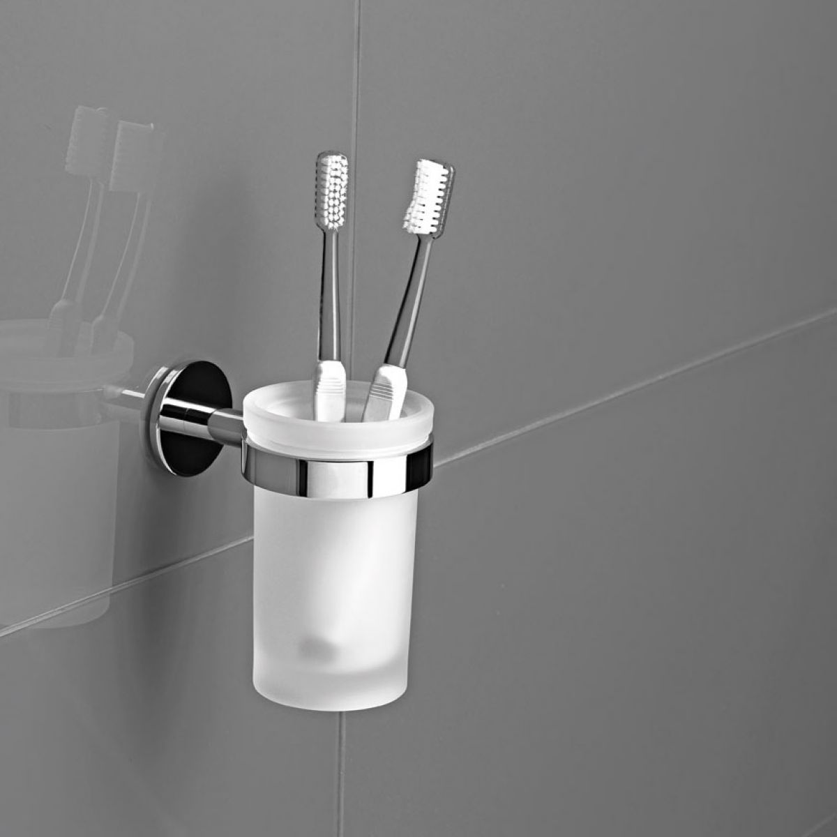 Toothbrush holder Pratica